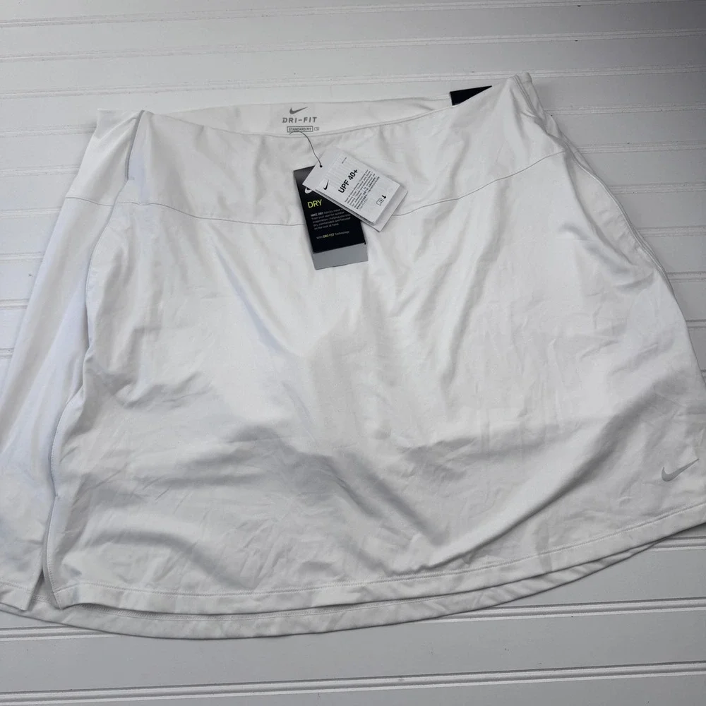 NEW Nike Women's XXL White Skorts Dri Fit UPF 40 Golf Tennis